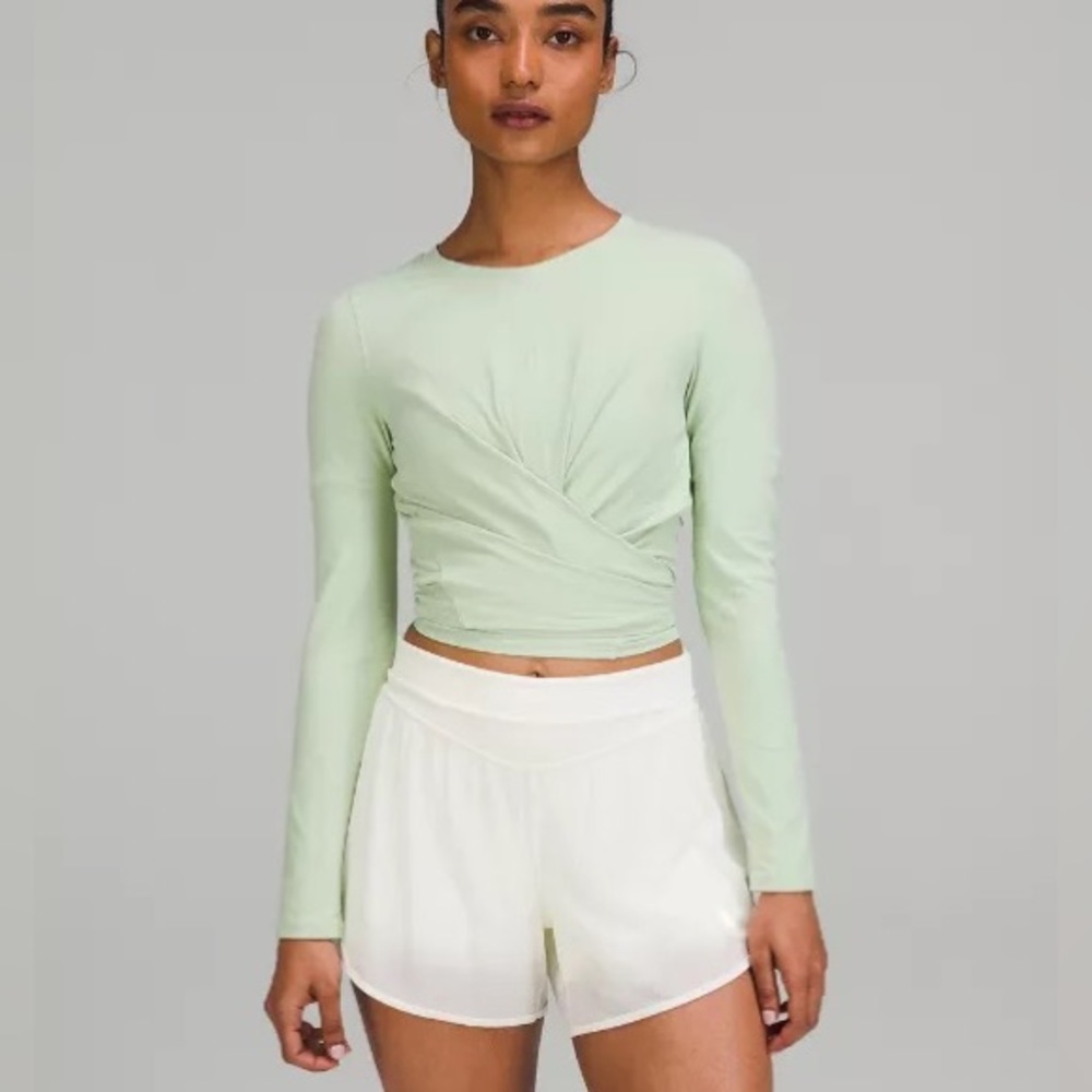 Lululemon Time to Restore Nulu Long Sleeve Shirt
Creamy Mint Size 10